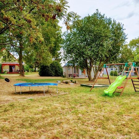 Zielone Wakacje Kusin, Domki Jednorodzinne Karnice Exterior foto